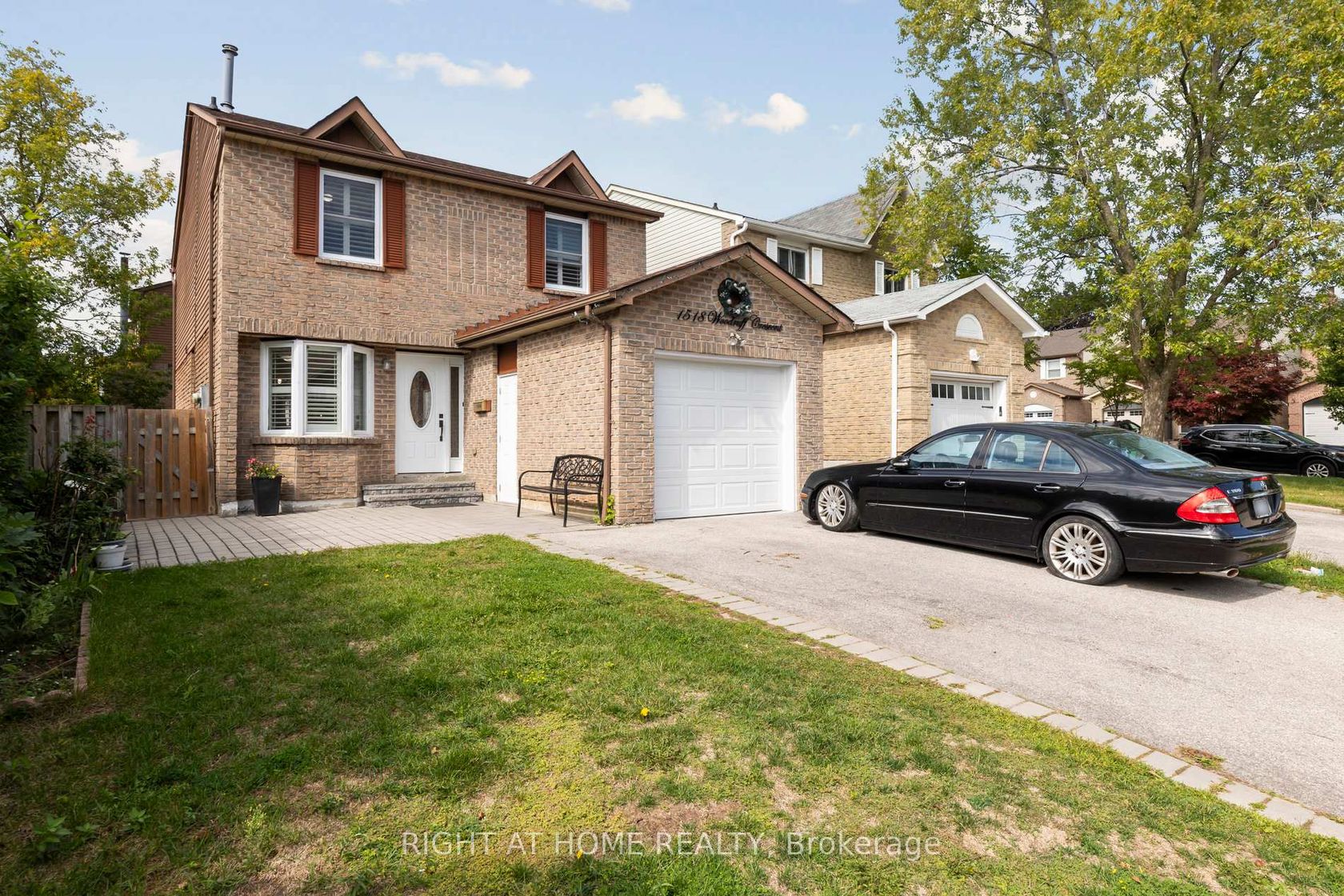 1518 Woodruff Crescent, Amberlea, Pickering 2