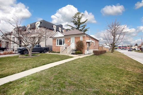 Photo 2 at 26 Alexis Boulevard, Clanton Park, Toronto