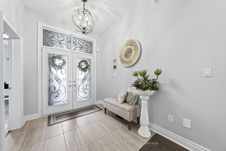 Photo 2 at 90 Gibson Circle, Bradford, Bradford West Gwillimbury