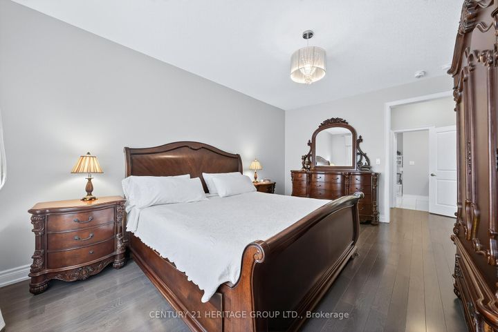 Photo 11 at 90 Gibson Circle, Bradford, Bradford West Gwillimbury