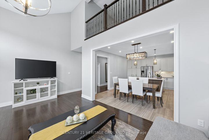 Photo 16 at 90 Gibson Circle, Bradford, Bradford West Gwillimbury