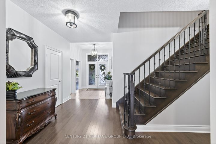 Photo 24 at 90 Gibson Circle, Bradford, Bradford West Gwillimbury