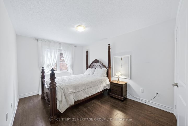 Photo 30 at 90 Gibson Circle, Bradford, Bradford West Gwillimbury
