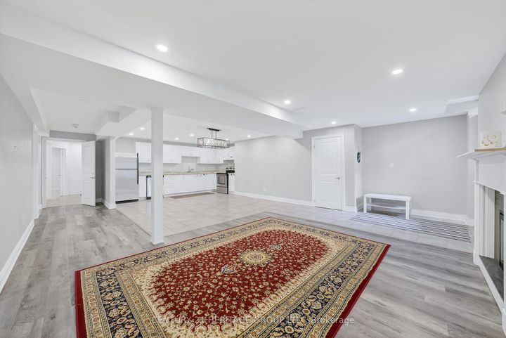 Photo 34 at 90 Gibson Circle, Bradford, Bradford West Gwillimbury
