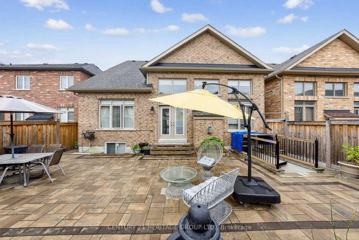 Photo 43 at 90 Gibson Circle, Bradford, Bradford West Gwillimbury