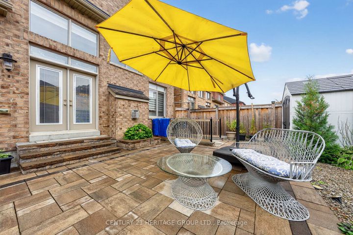 Photo 45 at 90 Gibson Circle, Bradford, Bradford West Gwillimbury