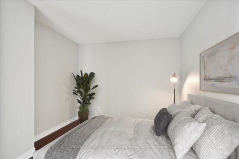 Photo 3 at 1410 - 100 Western Battery Road, Niagara, Toronto