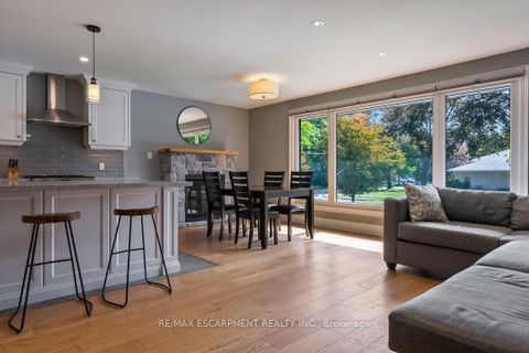 Photo 6 at 4 Thorpe Road, Richview, Toronto