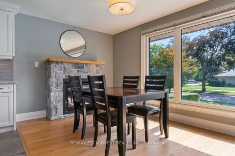 Photo 7 at 4 Thorpe Road, Richview, Toronto