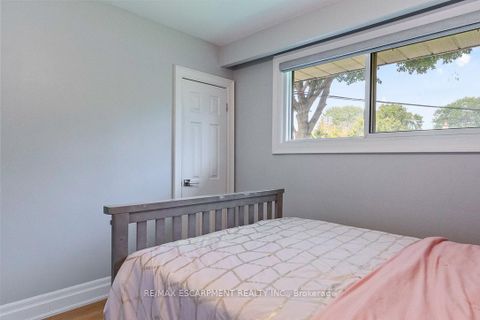Photo 20 at 4 Thorpe Road, Richview, Toronto