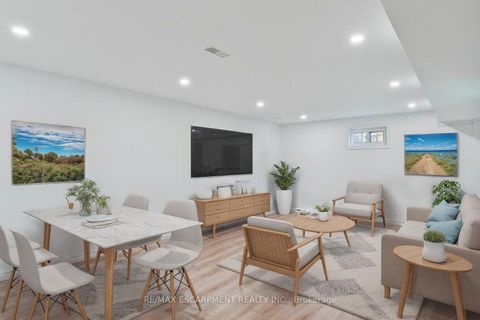 Photo 26 at 4 Thorpe Road, Richview, Toronto