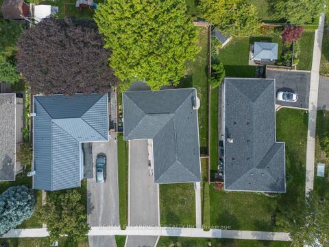 Photo 48 at 4 Thorpe Road, Richview, Toronto