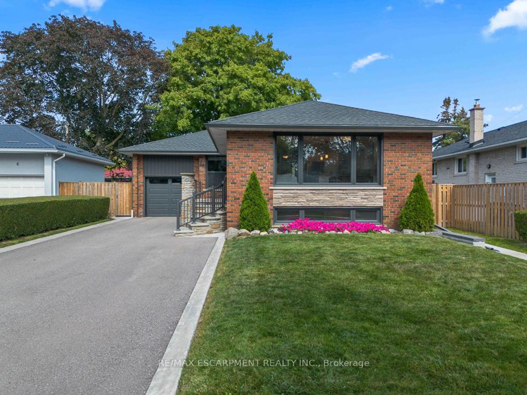 4 Thorpe Road, Richview, Toronto 