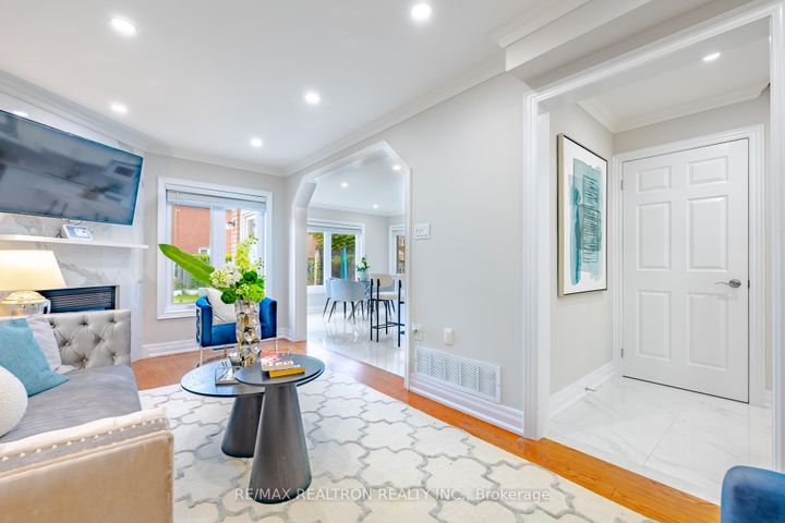 Photo 21 at 28 Marydale Avenue, Middlefield, Markham