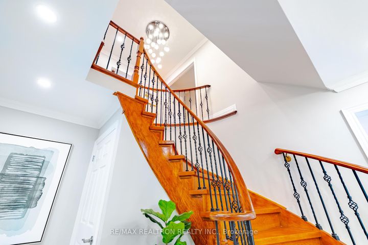 Photo 33 at 28 Marydale Avenue, Middlefield, Markham