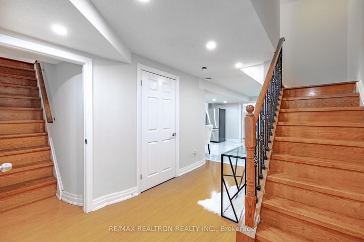 Photo 34 at 28 Marydale Avenue, Middlefield, Markham
