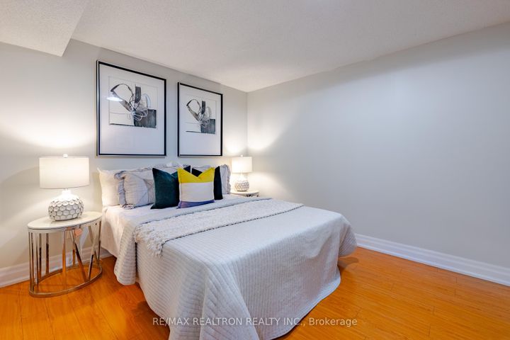 Photo 35 at 28 Marydale Avenue, Middlefield, Markham
