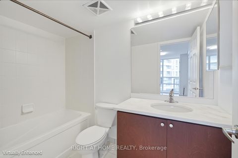 Photo 6 at 3702 - 19 Grand Trunk Crescent, Waterfront Communities C1, Toronto