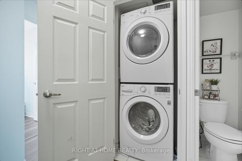Photo 8 at 3702 - 19 Grand Trunk Crescent, Waterfront Communities C1, Toronto