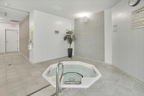 Photo 21 at 3702 - 19 Grand Trunk Crescent, Waterfront Communities C1, Toronto