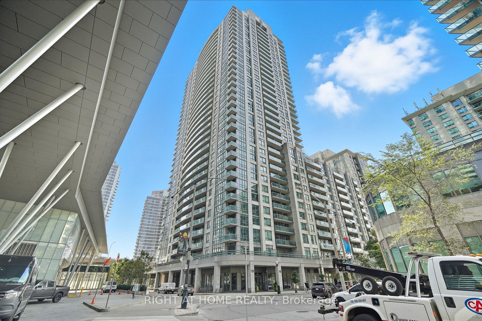 3702 - 19 Grand Trunk Crescent, Waterfront Communities C1, Toronto 