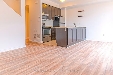 Photo 10 at 55 - 2435 Greenwich Drive, WM Westmount, Oakville