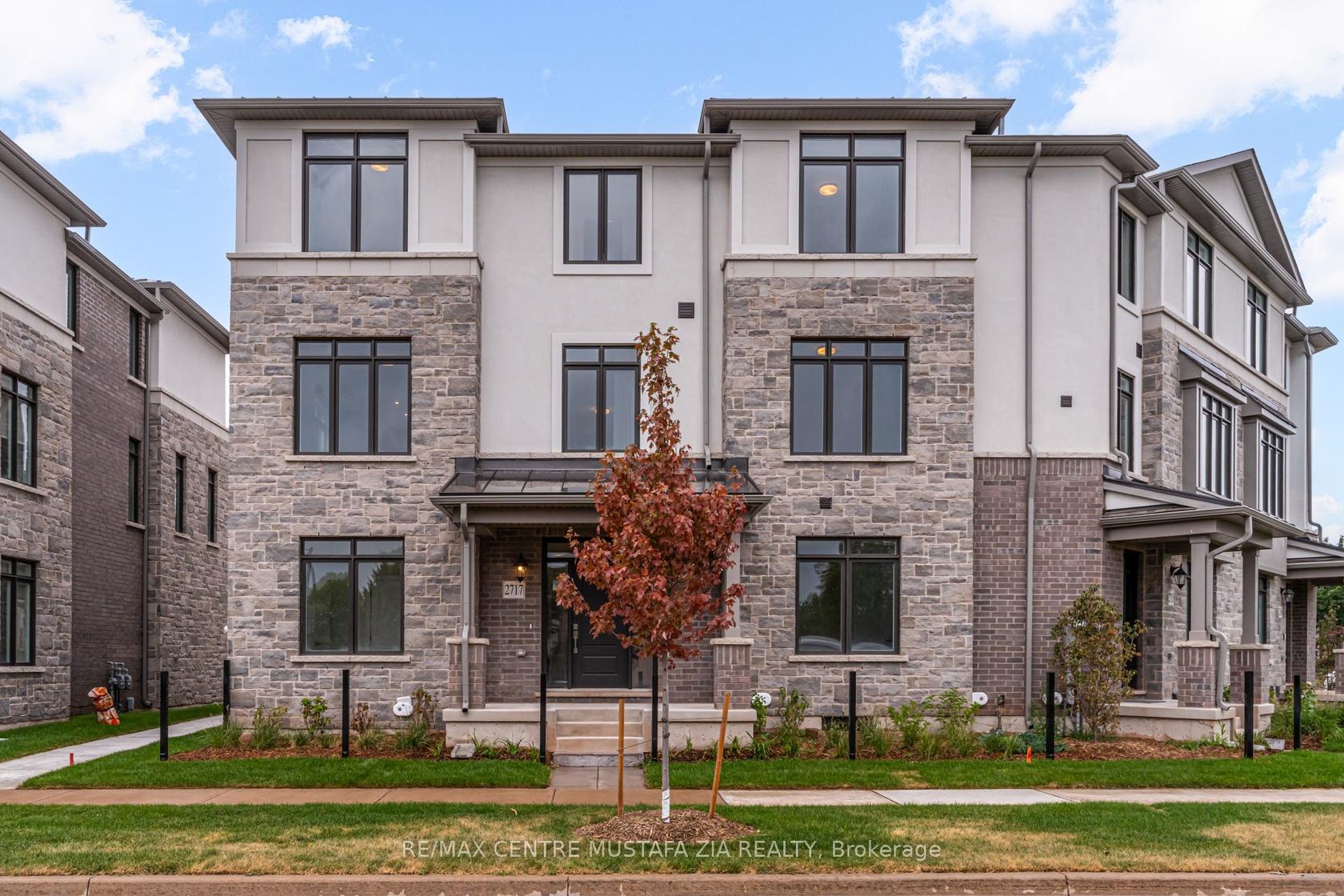 2717 WestOak Trails Boulevard, WM Westmount, Oakville by Loree Meneguzzi Real Estate 2717 WestOak Trails Boulevard, WM Westmount, Oakville