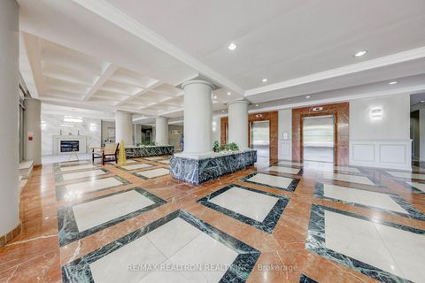 Photo 1 at 206 - 11 Townsgate Drive, Yorkhill, Vaughan