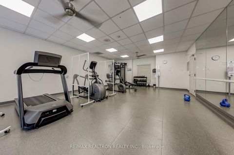 Photo 17 at 206 - 11 Townsgate Drive, Yorkhill, Vaughan