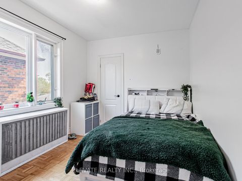 Photo 16 at 247 Belgravia Avenue, Belgravia, Toronto