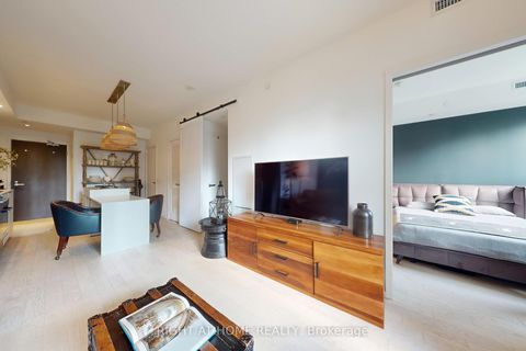 Photo 6 at 401 - 12 Bonnycastle Street, Waterfront Communities C8, Toronto
