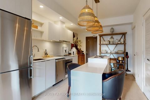 Photo 10 at 401 - 12 Bonnycastle Street, Waterfront Communities C8, Toronto
