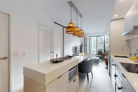 Photo 11 at 401 - 12 Bonnycastle Street, Waterfront Communities C8, Toronto