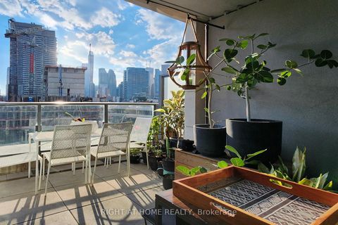 Photo 15 at 401 - 12 Bonnycastle Street, Waterfront Communities C8, Toronto