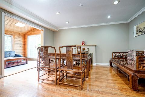 Photo 10 at 19 Stubbs Drive, Windfields, Toronto