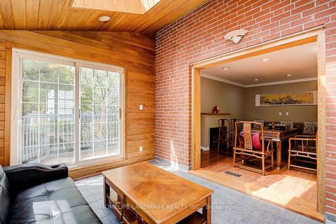 Photo 15 at 19 Stubbs Drive, Windfields, Toronto
