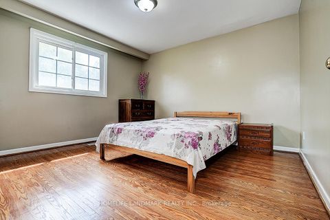 Photo 23 at 19 Stubbs Drive, Windfields, Toronto