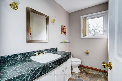 Photo 32 at 19 Stubbs Drive, Windfields, Toronto