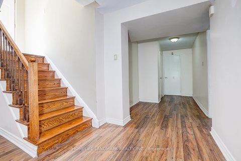 Photo 37 at 19 Stubbs Drive, Windfields, Toronto