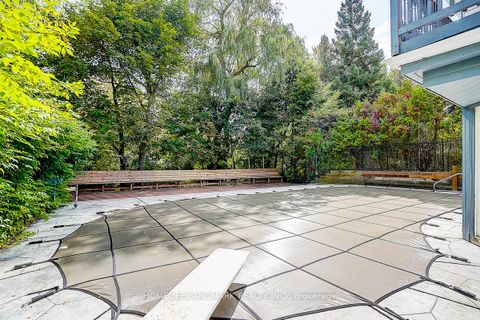 Photo 47 at 19 Stubbs Drive, Windfields, Toronto