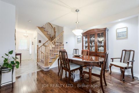Photo 6 at 3178 Stornoway Circle, BC Bronte Creek, Oakville