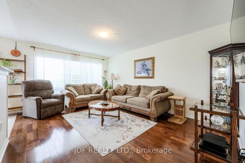 Photo 7 at 3178 Stornoway Circle, BC Bronte Creek, Oakville