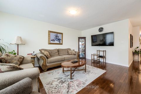 Photo 10 at 3178 Stornoway Circle, BC Bronte Creek, Oakville