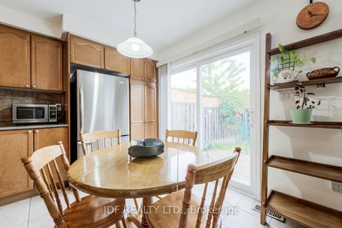 Photo 11 at 3178 Stornoway Circle, BC Bronte Creek, Oakville
