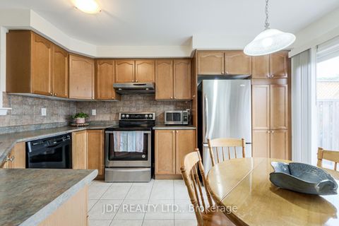 Photo 12 at 3178 Stornoway Circle, BC Bronte Creek, Oakville