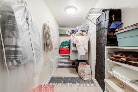 Photo 34 at 3178 Stornoway Circle, BC Bronte Creek, Oakville