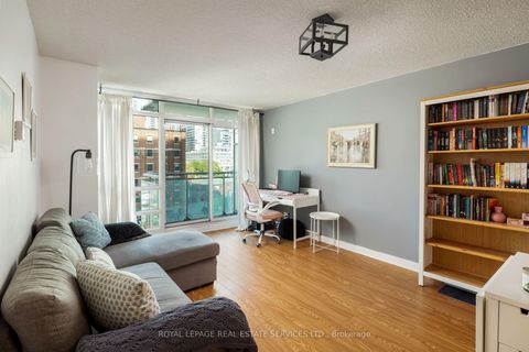 Photo 6 at 605 - 397 Front Street W, Waterfront Communities C1, Toronto