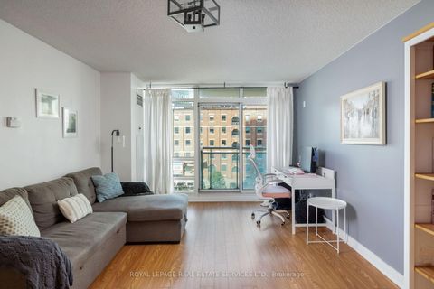 Photo 9 at 605 - 397 Front Street W, Waterfront Communities C1, Toronto