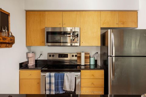 Photo 14 at 605 - 397 Front Street W, Waterfront Communities C1, Toronto