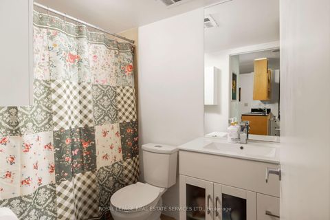 Photo 18 at 605 - 397 Front Street W, Waterfront Communities C1, Toronto